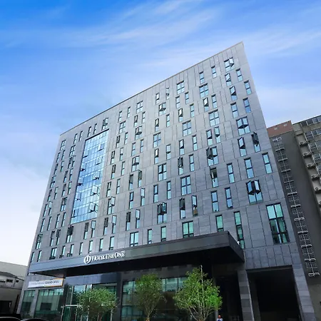 Hotel The One-3